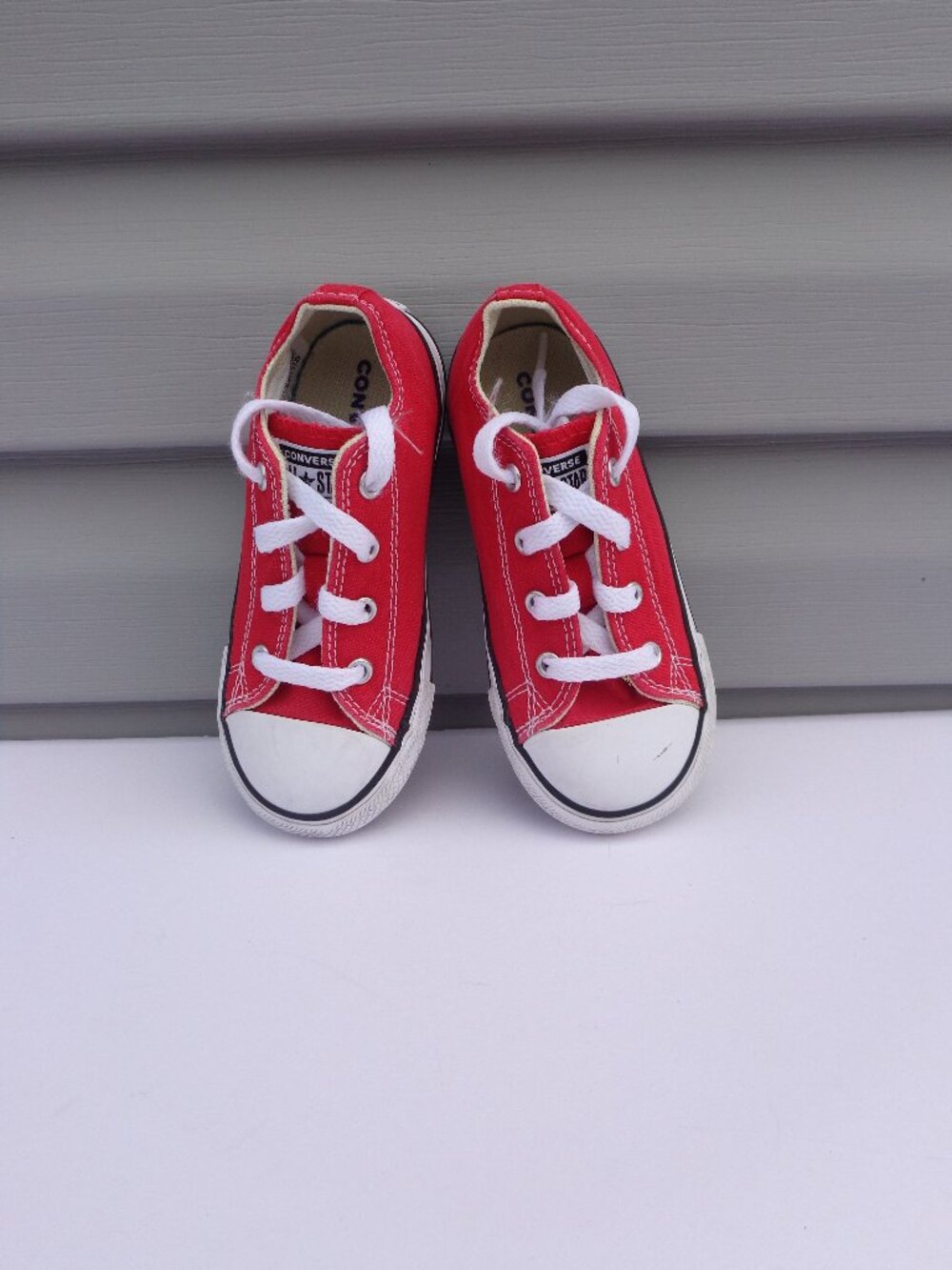 Converse Red Infant Low Tops Chuck Taylor All Star 7J236 Sneakers Size 9
